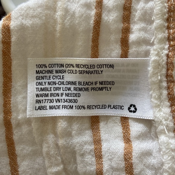 Universal Thread Top - Picture 4 of 5